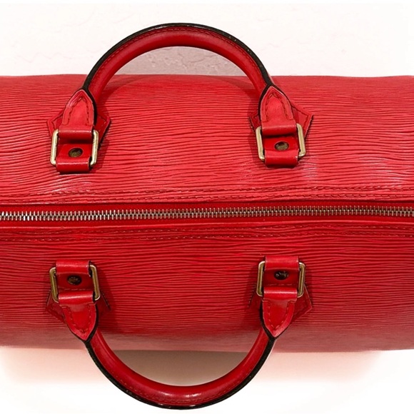 Authentic Louis Vuitton Epi 35 - Picture 4 of 11